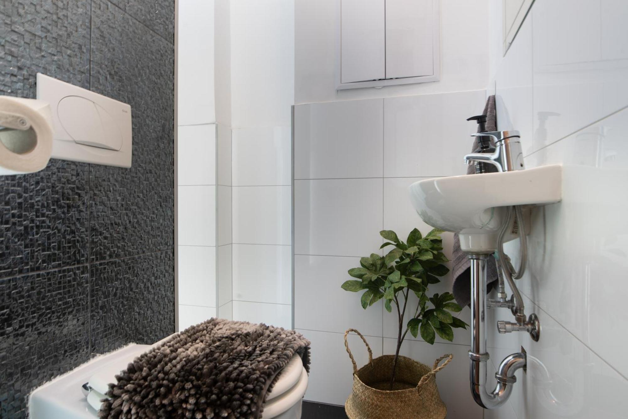 Chic Central 1Br Retreat Near New York Cafe With View 부다페스트 외부 사진